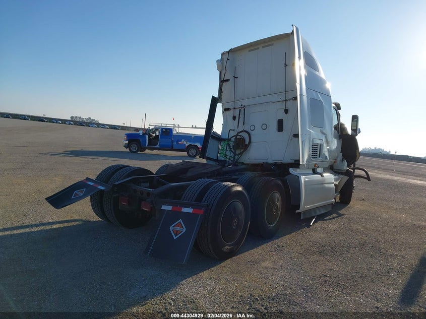 2022 International VIN 3HSDZAPR6NN370599 IAAI salvage auction — ALL OVER, Salvage (California), sold $6,150 on 2026-07-07 (photo 4)