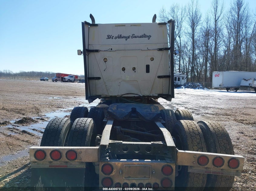 2016 International VIN 3HSCXAPR9GN111626 IAAI salvage auction — ROLLOVER, Scrap (Michigan), sold $3,350 on 2026-07-08 (photo 8)