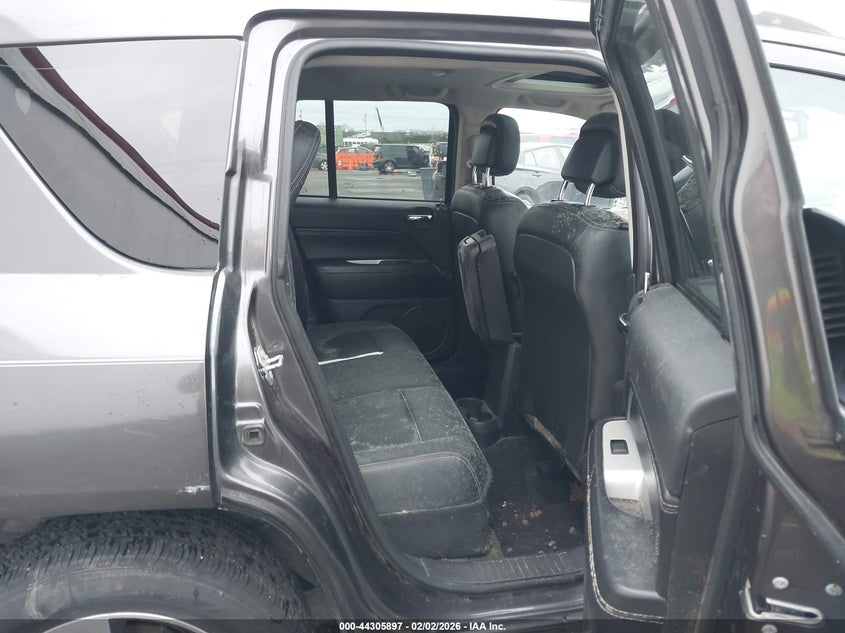 2016 Jeep Compass VIN 1C4NJDEB6GD793277 IAAI salvage auction — BIO HAZARD, Lien Papers (Oregon), sold $300 on 2026-07-09 (photo 8)