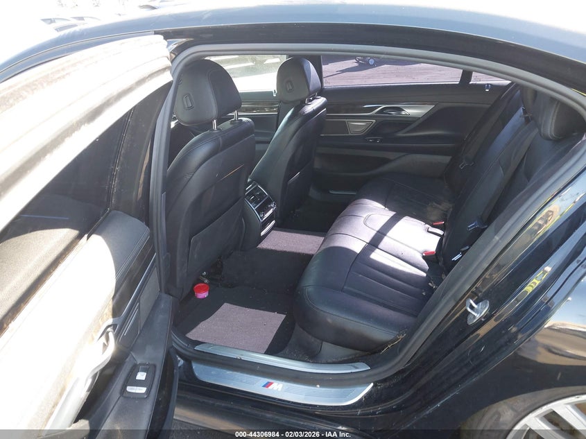 2017 BMW 7er VIN WBA7E2C51HG739820 IAAI salvage auction — FRONT END, Salvage Certificate (California), sold $4,000 on 2026-08-21 (photo 8)