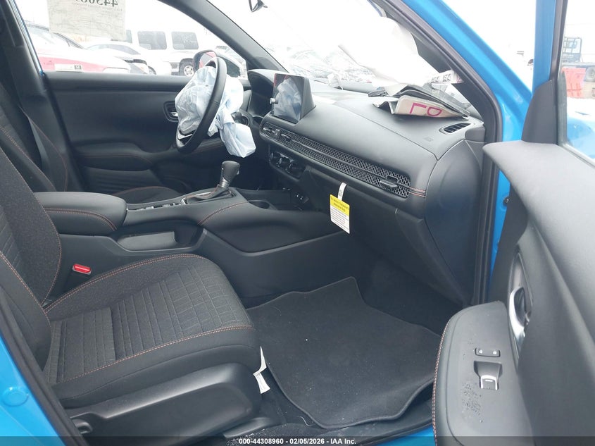 2026 Honda Hr-v VIN 3CZRZ2H5XTM706400 IAAI salvage auction — FRONT END, Salvage Title, sold $7,900 on 2026-08-19 (photo 5)