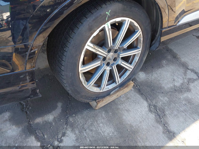2017 Audi Q7 VIN WA1LAAF79HD024249 IAAI salvage auction — REAR END, Salvage Title, sold $4,300 on 2026-07-06 (photo 6)