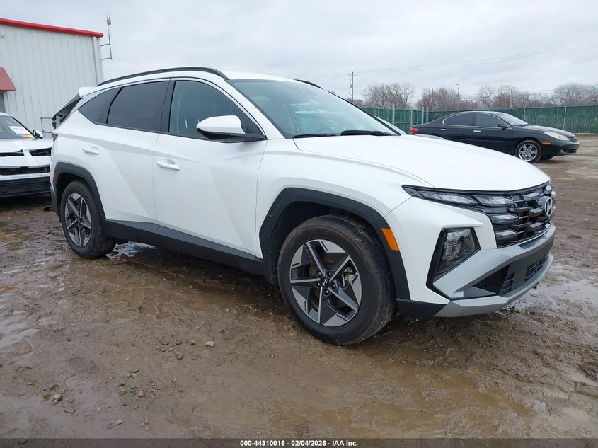 2025 Hyundai Tucson VIN 3KMJB3DE1SE017676 — IAAI salvage auction photo