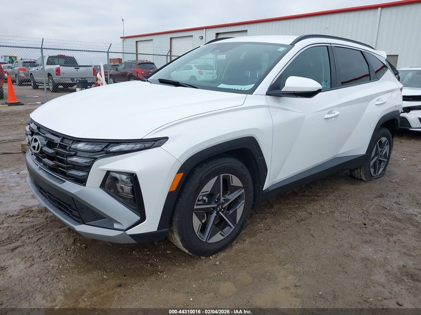2025 Hyundai Tucson VIN 3KMJB3DE1SE017676 IAAI salvage auction — REAR END, Salvage (Kansas), sold $10,025 on 2026-07-31 (photo 2)