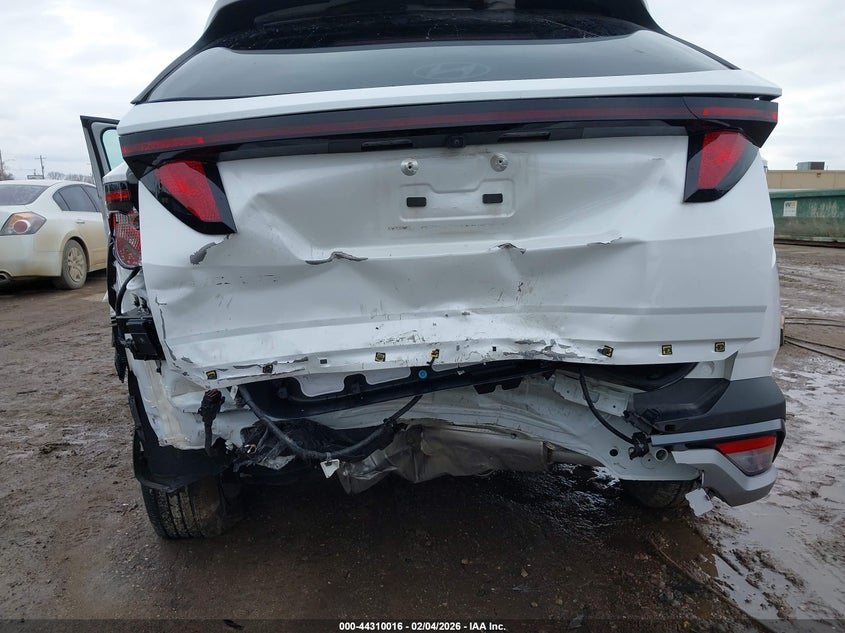 2025 Hyundai Tucson VIN 3KMJB3DE1SE017676 IAAI salvage auction — REAR END, Salvage (Kansas), sold $10,025 on 2026-07-31 (photo 6)
