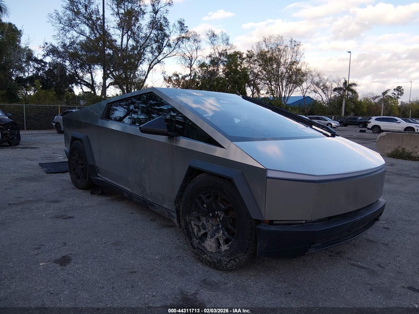 2024 Tesla Cybertruck VIN 7G2CEHEE1RA035317 IAAI salvage auction — ELECTRICAL, Salvage Title, sold $42,475 on 2026-07-20 (photo 1)