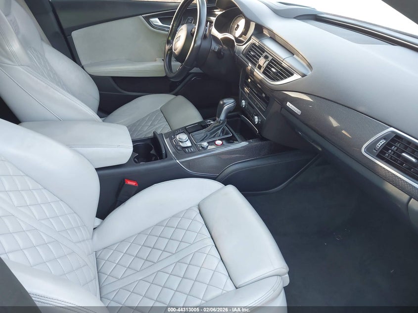 2017 Audi S7 VIN WAU2FAFC9HN025618 IAAI salvage auction — FRONT END, Salvage (South Carolina), sold $2,100 on 2026-07-06 (photo 5)
