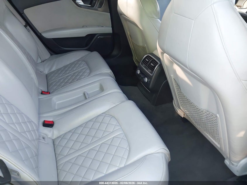 2017 Audi S7 VIN WAU2FAFC9HN025618 IAAI salvage auction — FRONT END, Salvage (South Carolina), sold $2,100 on 2026-07-06 (photo 8)