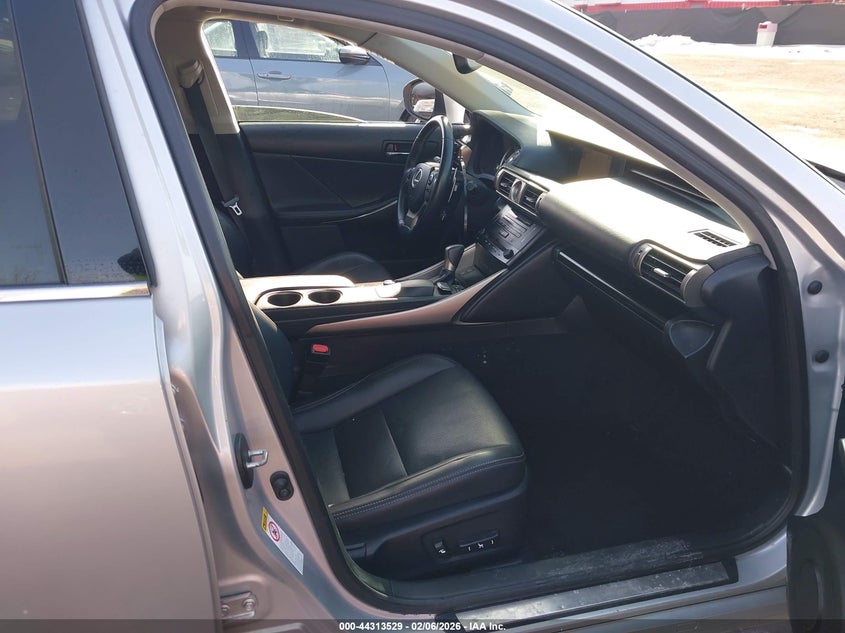 2014 Lexus Is VIN JTHCF1D28E5006120 IAAI salvage auction — LEFT & RIGHT, Salvage - Greater Than 75% (Maryland), sold $5,000 on 2026-07-15 (photo 5)