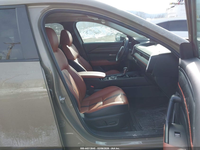 2023 Mazda Cx-50 VIN 7MMVABXY7PN140196 IAAI salvage auction — RIGHT REAR, Salvage (New Jersey), sold $6,900 on 2026-07-29 (photo 5)