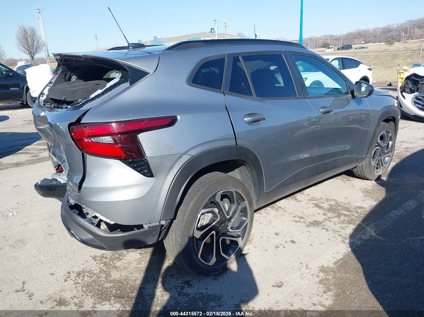 2025 Chevrolet Trax VIN KL77LJEP0SC175364 IAAI salvage auction — REAR END, Clear (Michigan), sold $4,850 on 2026-07-14 (photo 4)