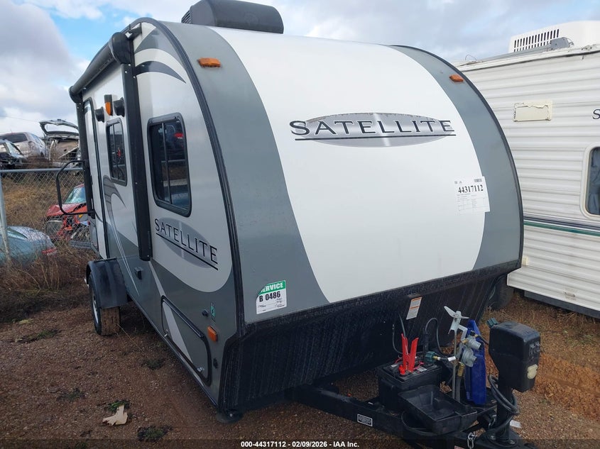 2017 VIN 1SABS0AJ4H2VA5104 IAAI salvage auction — ROOF, Certificate Of Title (Montana), sold $4,250 on 2026-09-23 (photo 1)