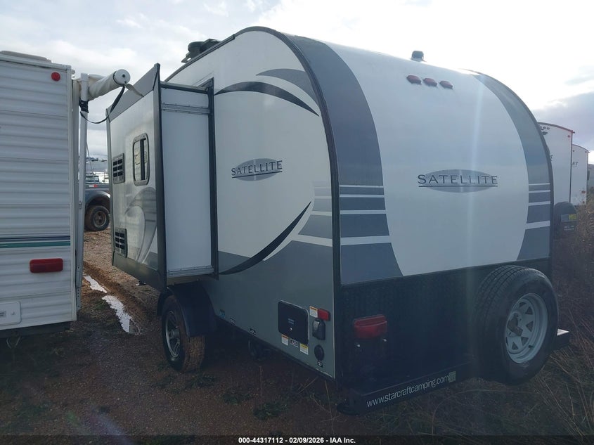 2017 VIN 1SABS0AJ4H2VA5104 IAAI salvage auction — ROOF, Certificate Of Title (Montana), sold $4,250 on 2026-09-23 (photo 3)
