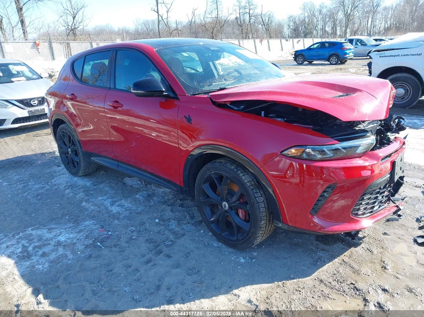 2024 Dodge Hornet VIN ZACPDFDW4R3A20304 IAAI salvage auction — FRONT END, Salvage (New Jersey), sold $5,600 on 2026-08-11 (photo 1)