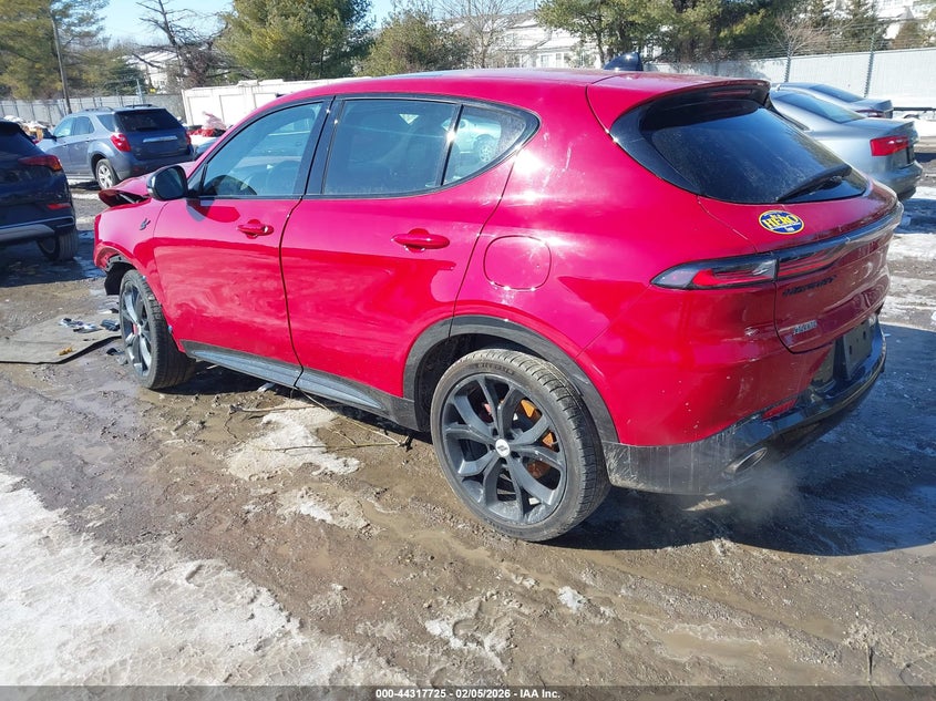 2024 Dodge Hornet VIN ZACPDFDW4R3A20304 IAAI salvage auction — FRONT END, Salvage (New Jersey), sold $5,600 on 2026-08-11 (photo 3)