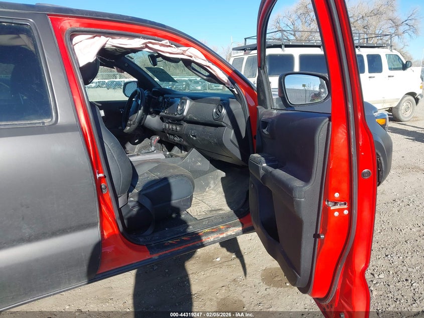 2023 Toyota Tacoma VIN 3TYCZ5AN4PT113195 IAAI salvage auction — Rollover, Salvage (Montana), sold $13,750 on 2026-04-01 (photo 5)