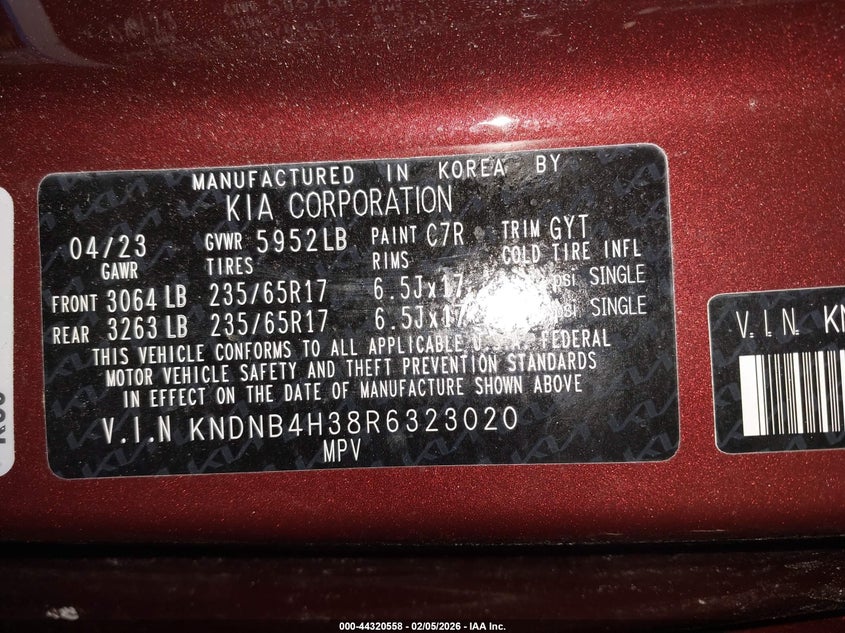 2024 Kia Carnival VIN KNDNB4H38R6323020 IAAI salvage auction — FRONT & REAR, Salvage Title, sold $6,300 on 2026-07-30 (photo 9)
