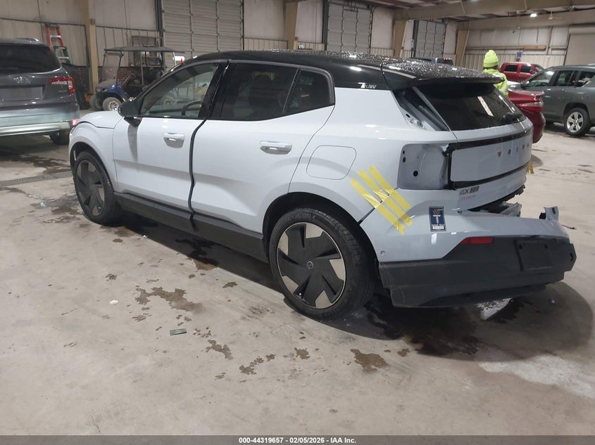 2025 Volvo Ex30 VIN YV4EK3ZL4SS147781 IAAI salvage auction — REAR END, Salvage Title, sold $15,600 on 2026-07-30 (photo 3)