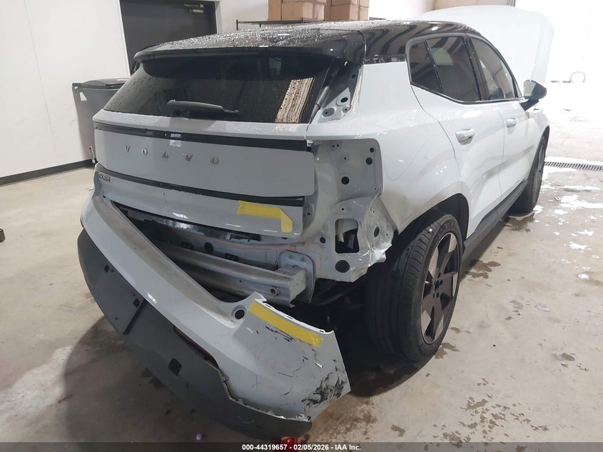 2025 Volvo Ex30 VIN YV4EK3ZL4SS147781 IAAI salvage auction — REAR END, Salvage Title, sold $15,600 on 2026-07-30 (photo 6)
