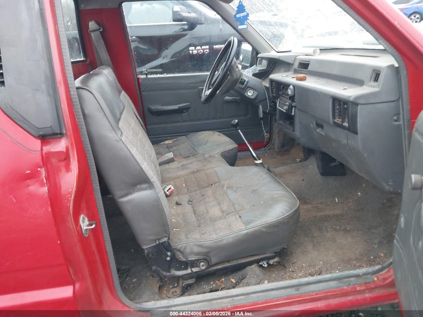 1990 Dodge Ram VIN JB7FL24W8LP032461 IAAI salvage auction — FRONT END, Salvage (North Carolina), sold $50 on 2026-07-24 (photo 5)