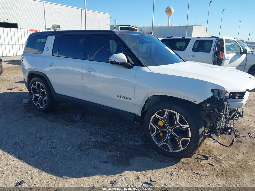 2025 Rivian R1s VIN 7PDSGCBPXSN057904 IAAI salvage auction — FRONT END, Original (Texas), sold $35,200 on 2026-07-09 (photo 1)