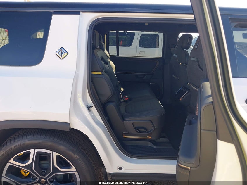 2025 Rivian R1s VIN 7PDSGCBPXSN057904 IAAI salvage auction — FRONT END, Original (Texas), sold $35,200 on 2026-07-09 (photo 8)