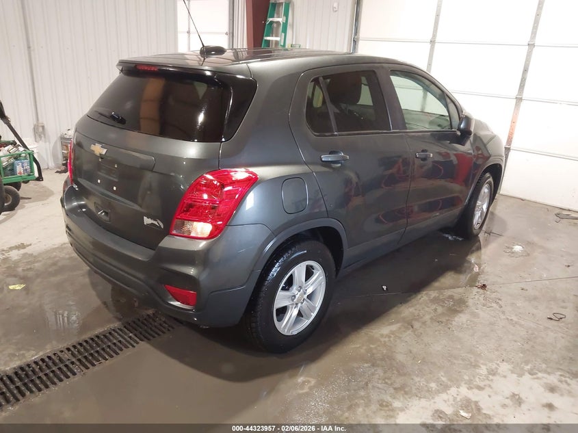 2019 Chevrolet Trax VIN 3GNCJKSB8KL383333 IAAI salvage auction — FRONT END, Salvage Title, sold $2,050 on 2026-07-20 (photo 4)