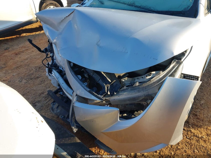 2022 Toyota Corolla VIN 5YFEPMAE9NP384151 IAAI salvage auction — FRONT END, Salvage Title, sold $2,600 on 2026-07-27 (photo 6)