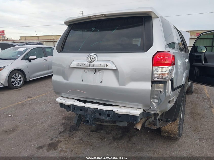 2013 Toyota 4runner VIN JTEZU5JR7D5057998 IAAI salvage auction — REAR END, Salvage Title, sold $6,400 on 2026-07-29 (photo 6)