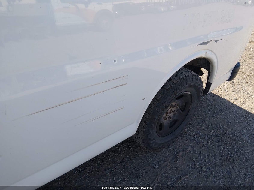 2007 Gmc Savana VIN 1GTFH15T671201630 IAAI salvage auction — RIGHT REAR, Clear (Colorado), sold $150 on 2026-07-22 (photo 6)