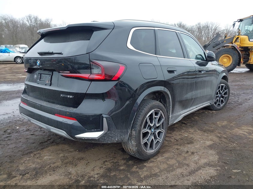 2025 BMW X1 VIN WBX73EF0XS5137983 IAAI salvage auction — UNKNOWN, Salvage Title, sold $16,200 on 2026-07-15 (photo 4)
