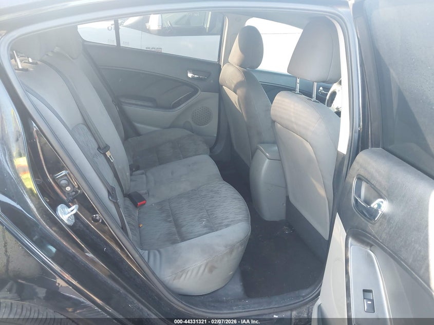 2014 Kia Forte VIN KNAFK4A62E5190292 IAAI salvage auction — FRONT END, Salvage Title, sold $1,225 on 2026-07-09 (photo 8)