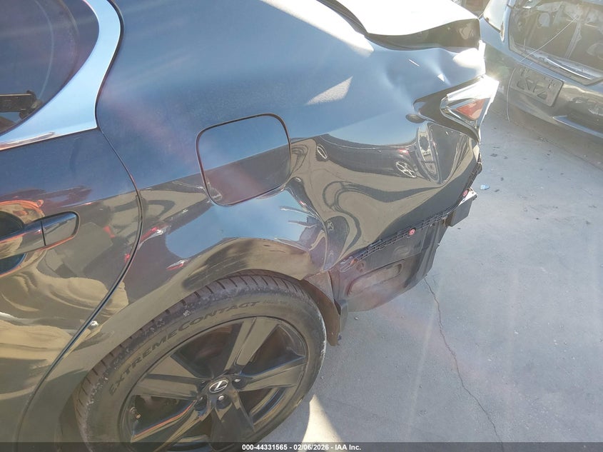 2017 Lexus Gs VIN JTHBZ1BL8HA011036 IAAI salvage auction — REAR END, Salvage Title, sold $7,100 on 2026-07-14 (photo 6)