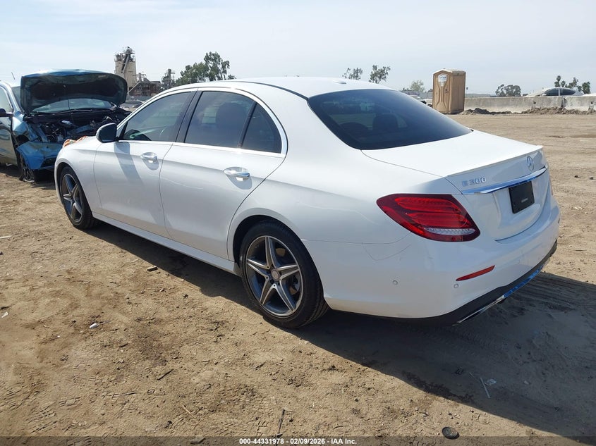2017 Mercedes-benz E-klasse VIN WDDZF4JB0HA147962 IAAI salvage auction — UNKNOWN, Salvage (California), sold $8,000 on 2026-07-22 (photo 3)