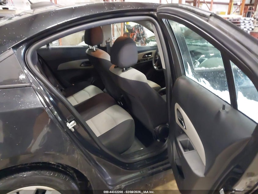 2015 Chevrolet Cruze VIN 1G1PA5SH7F7115361 IAAI salvage auction — FRONT END, Salvage Title, sold $525 on 2026-07-20 (photo 8)
