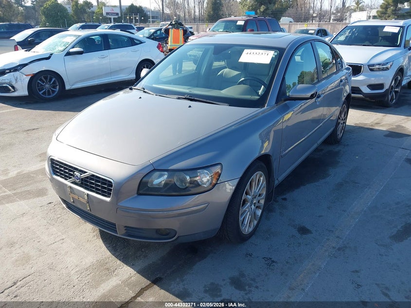 2006 Volvo S40 VIN YV1MS382462152700 IAAI salvage auction — SIDE, Salvage (California), sold $450 on 2026-07-11 (photo 2)