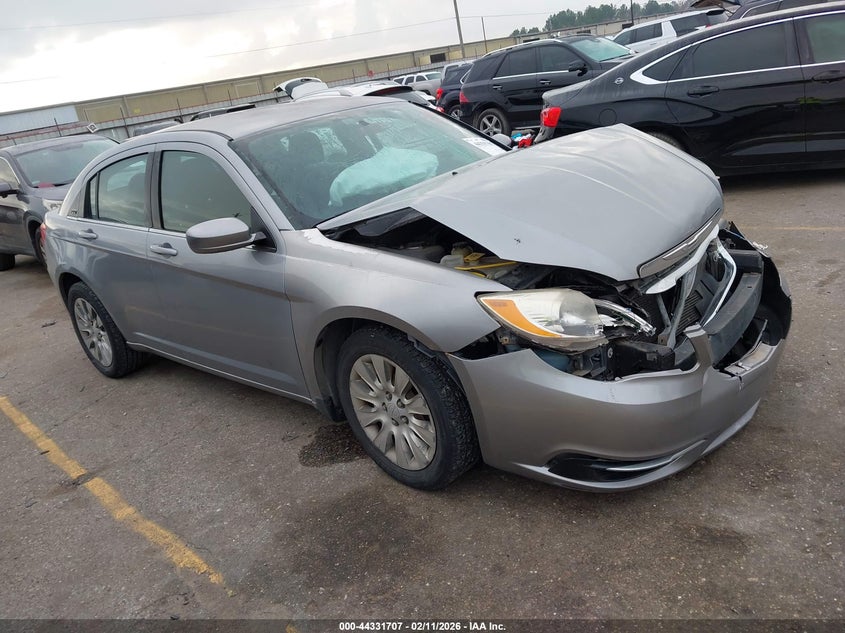 2014 Chrysler 200 VIN 1C3CCBAB0EN124624 IAAI salvage auction — FRONT END, Salvage Title, sold $500 on 2026-08-18 (photo 1)
