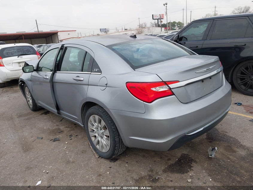 2014 Chrysler 200 VIN 1C3CCBAB0EN124624 IAAI salvage auction — FRONT END, Salvage Title, sold $500 on 2026-08-18 (photo 3)