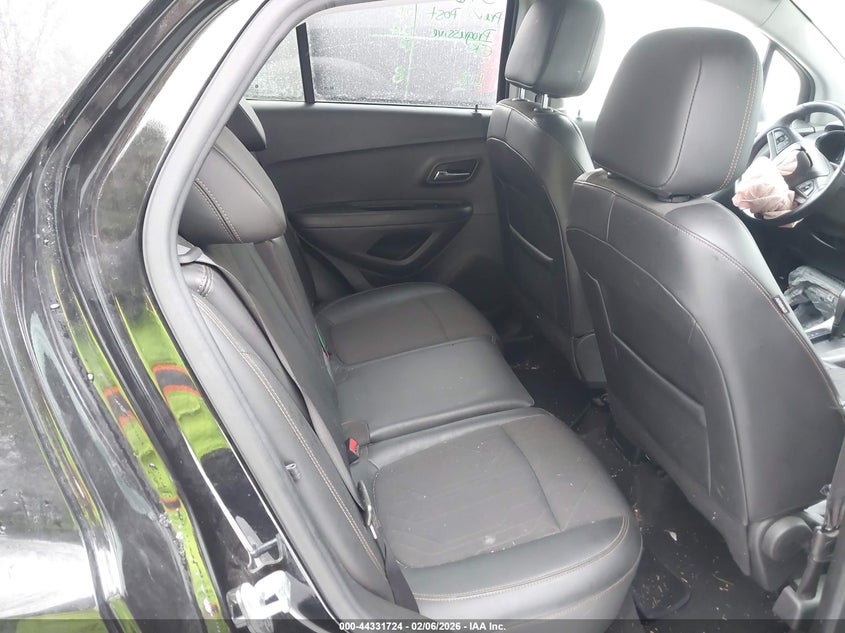2022 Chevrolet Trax VIN KL7CJPSM1NB564820 IAAI salvage auction — FRONT END, Salvage (Indiana), sold $3,350 on 2026-07-16 (photo 8)