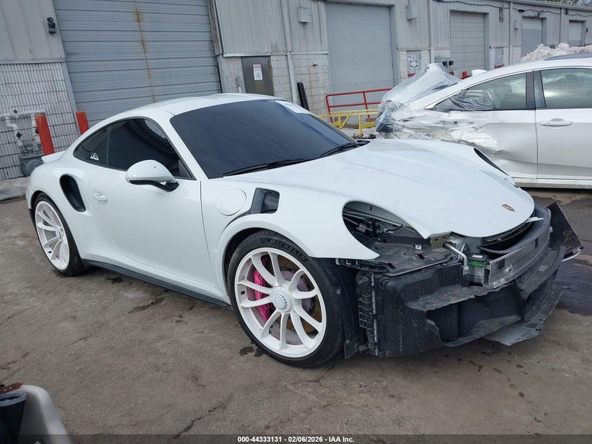 2016 Porsche 911 VIN WP0AF2A91GS192393 IAAI salvage auction — FRONT END, Salvage Title, sold $98,250 on 2026-08-11 (photo 1)