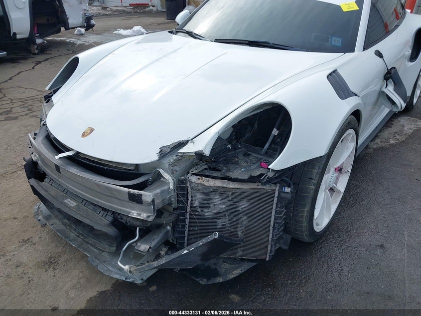 2016 Porsche 911 VIN WP0AF2A91GS192393 IAAI salvage auction — FRONT END, Salvage Title, sold $98,250 on 2026-08-11 (photo 6)