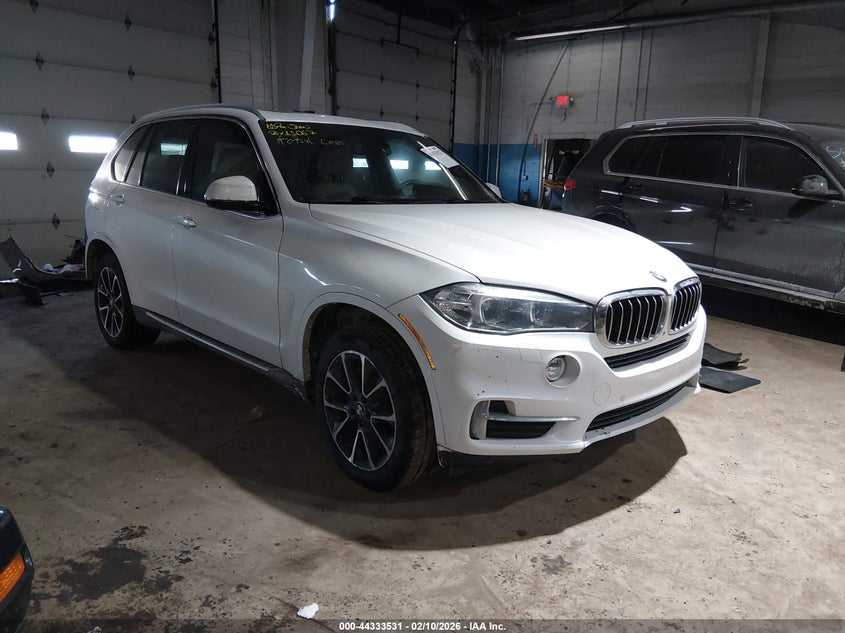 2017 BMW X5 VIN 5UXKR0C53H0V64953 IAAI salvage auction — REAR END, Salvage (New Jersey), sold $1,200 on 2026-07-29 (photo 1)