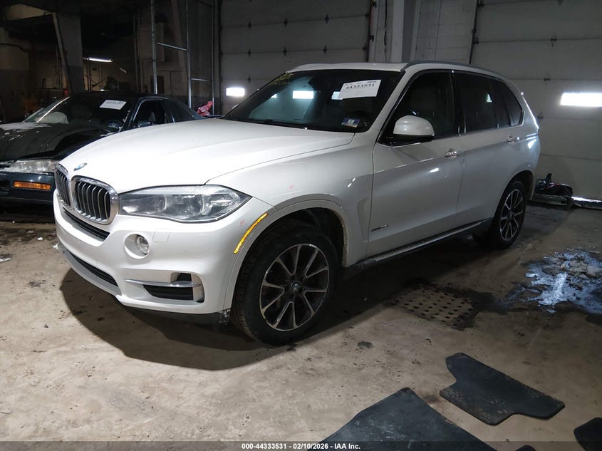 2017 BMW X5 VIN 5UXKR0C53H0V64953 IAAI salvage auction — REAR END, Salvage (New Jersey), sold $1,200 on 2026-07-29 (photo 2)