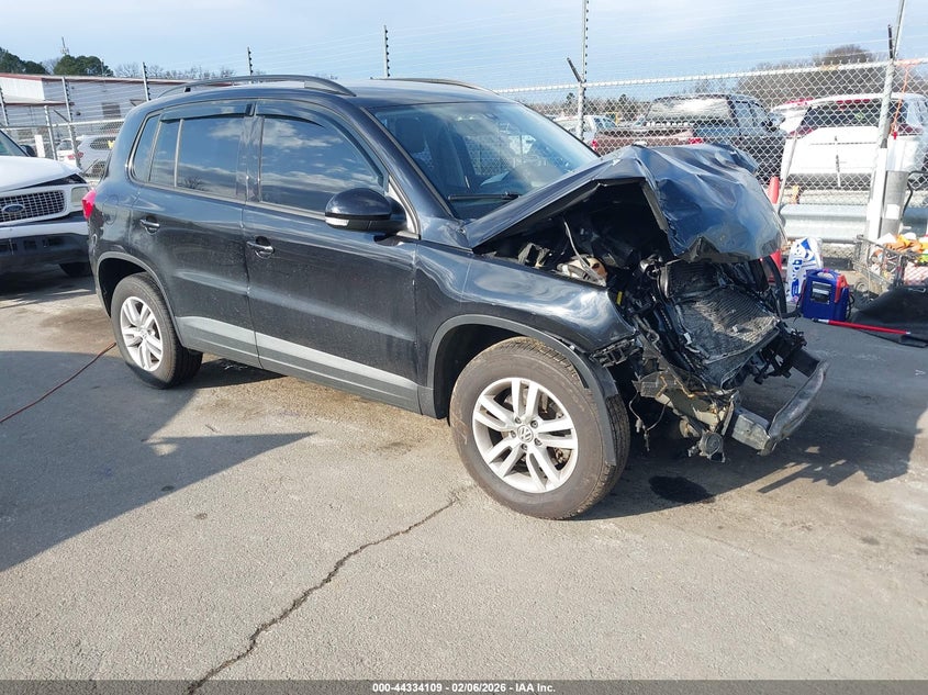 2016 Volkswagen Tiguan VIN WVGAV7AX5GW520045 IAAI salvage auction — FRONT END, Rebuildable (Florida), sold $325 on 2026-08-03 (photo 1)