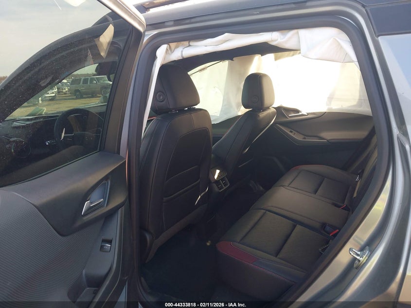 2026 Chevrolet Equinox VIN 3GNAXLEG2TL198991 IAAI salvage auction — RIGHT SIDE, Salvage Title, sold $9,600 on 2026-08-21 (photo 8)