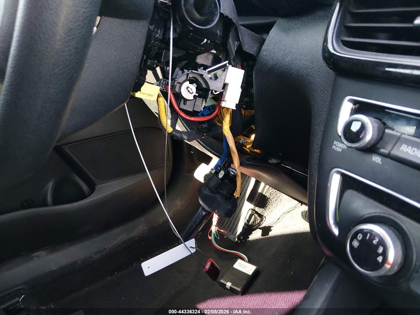 2019 Kia Optima VIN 5XXGT4L32KG373545 IAAI salvage auction — THEFT, Salvage (Nevada), sold $3,375 on 2026-07-24 (photo 6)