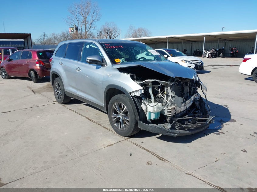 2019 Toyota Highlander VIN 5TDZZRFH6KS314248 IAAI salvage auction — FRONT END, Salvage Title, sold $5,750 on 2026-07-15 (photo 1)