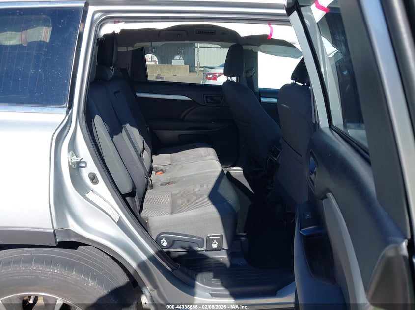 2019 Toyota Highlander VIN 5TDZZRFH6KS314248 IAAI salvage auction — FRONT END, Salvage Title, sold $5,750 on 2026-07-15 (photo 8)