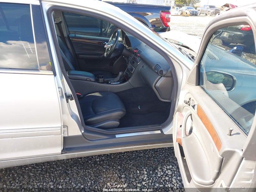 2004 Mercedes-benz C-klasse VIN WDBRF81J24F475713 IAAI salvage auction — FRONT END, Salvage (Oregon), sold $500 on 2026-08-03 (photo 5)