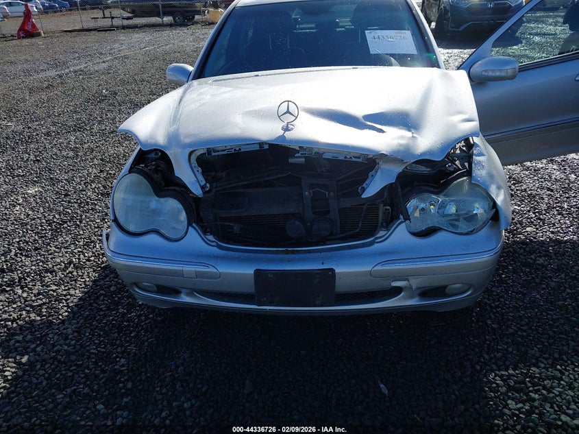 2004 Mercedes-benz C-klasse VIN WDBRF81J24F475713 IAAI salvage auction — FRONT END, Salvage (Oregon), sold $500 on 2026-08-03 (photo 6)